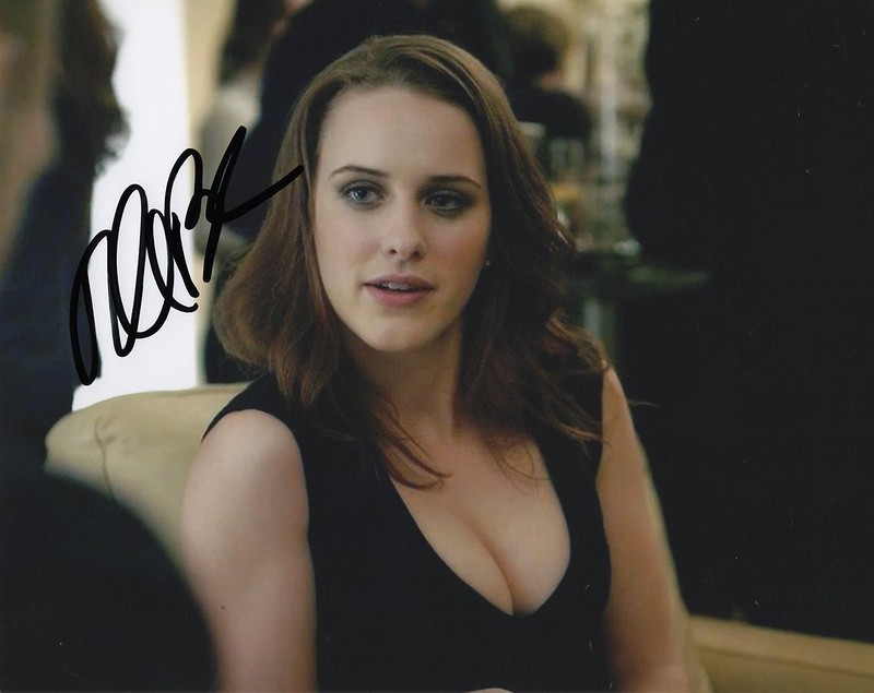 Rachel Brosnahan cleavage